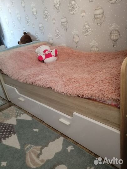 Кровать детская с матрасом