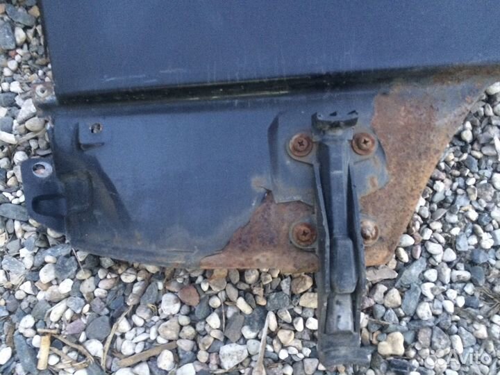 Крыло переднее левое audi 80 b3