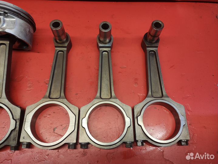 Поршень шатун Jaguar XJ X308 4.0L Supercharger