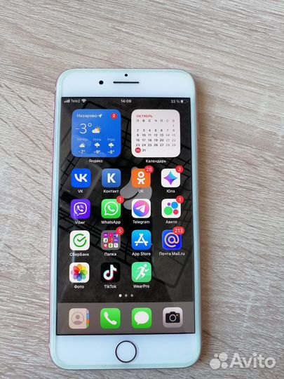 iPhone 8 Plus, 64 ГБ