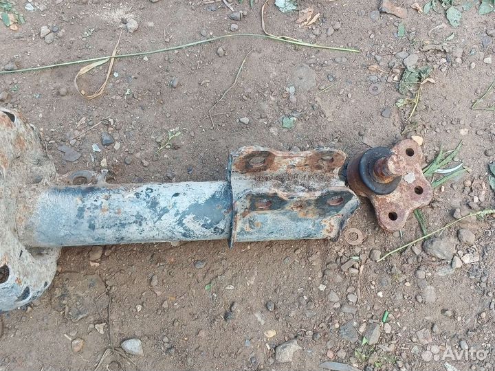 Передние стойки лада ларгус