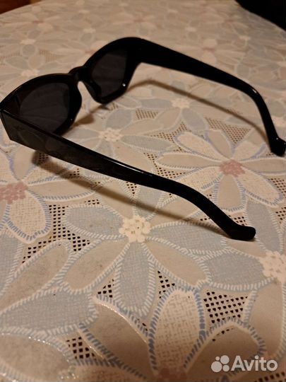 Солнцезащитные очки amov