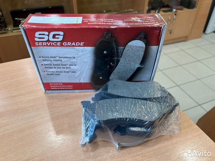 Колодки тормозные дисковые задние chrysler Voyager