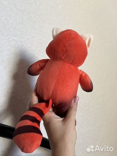 Игрушка из мультфильма я краснею красная панда