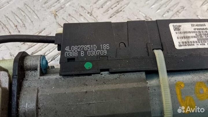 Механизм подъема двери багажника Audi Q7 2005