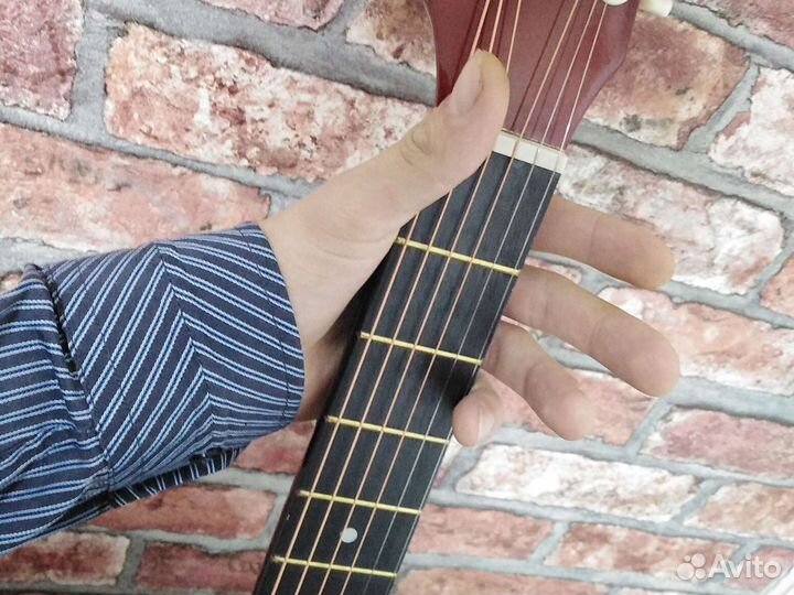Гитара новая акустическая