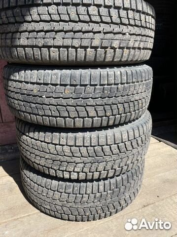 Комплект зимних колес 215/60/16 Nissan