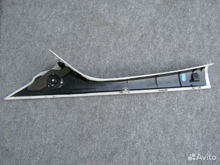 Обшивка стойки лобового стекла Мерседес 169