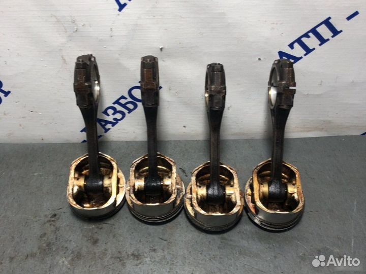 Поршень шатун Mitsubishi Lancer Cedia 9 4G15