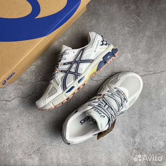 Кроссовки Asics