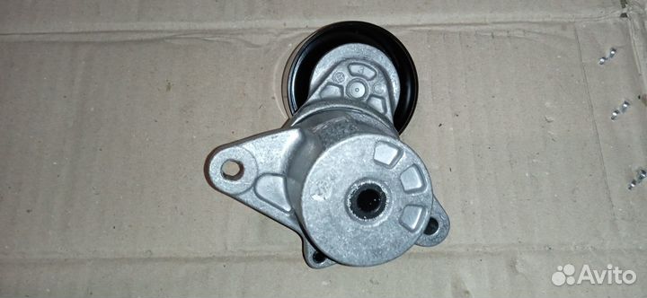 Ролик приводного ремня