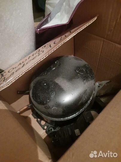 Сломанный компрессор от холодильника