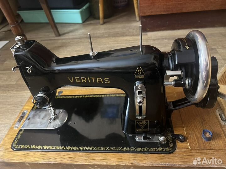 Швейная машина veritas