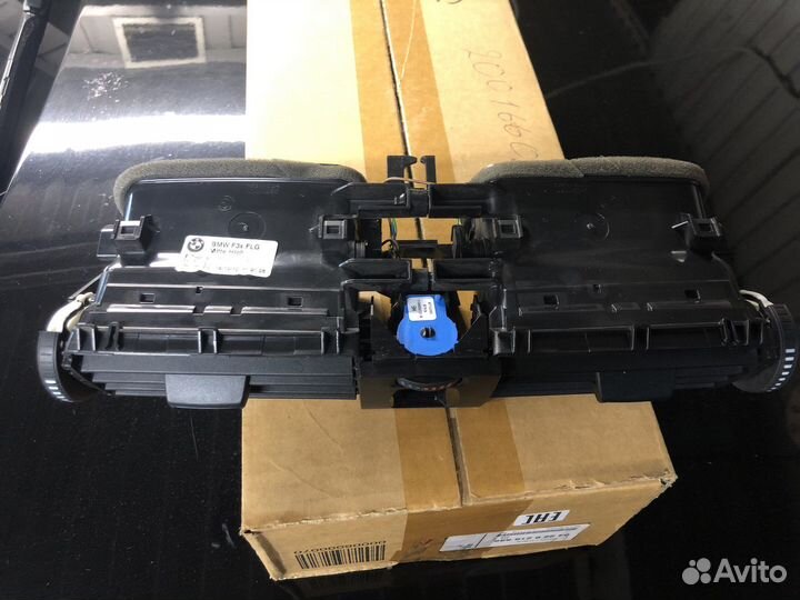 Дефлектор центральный BMW F30