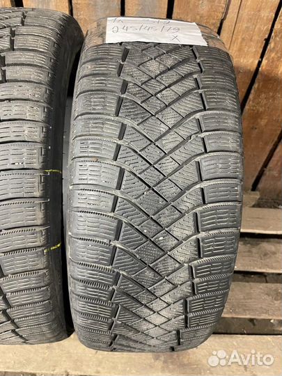 Pirelli Ice Zero FR 245/45 R19 102H