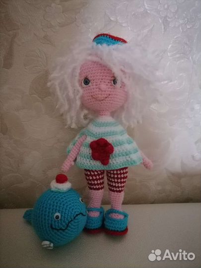 Кукла вязанная