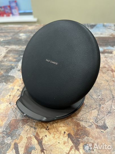 Беспроводное зарядное устройство Samsung EP-PG950