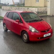 Honda Fit 1.3 CVT, 2002, 111 111 км, с пробегом, цена 255 000 руб.