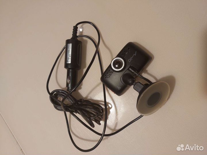 Видеорегистратор Mio mivue 688