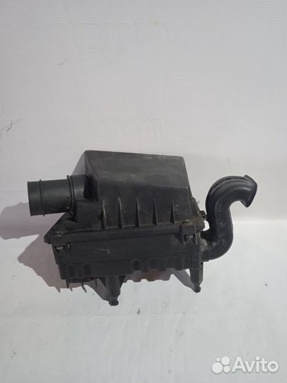 Корпус воздушного фильтра Ford Focus1 2003 г седан