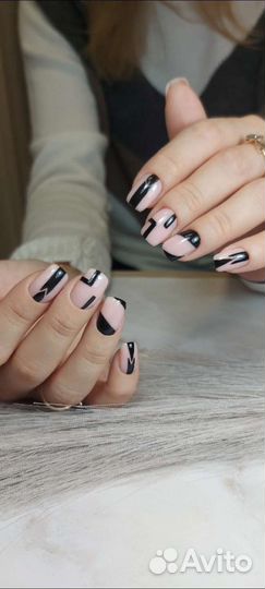 Маникюр педикюр