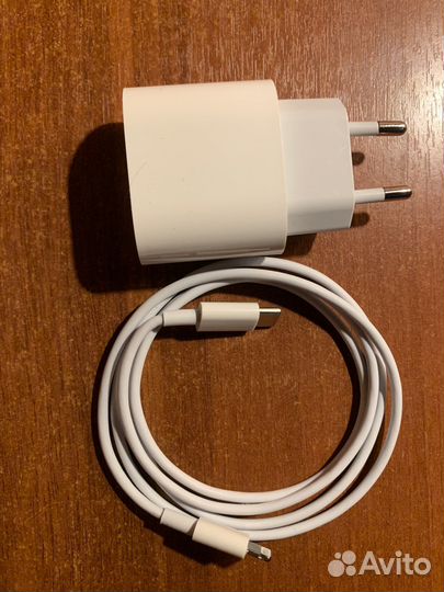 Быстрая зарядка для iPhone 20w