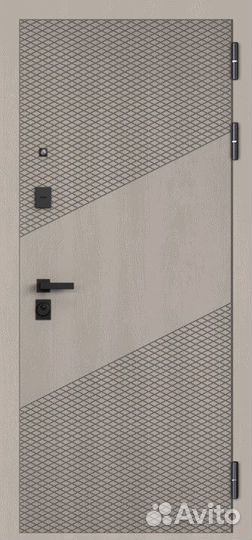 Железная дверь с зеркалом