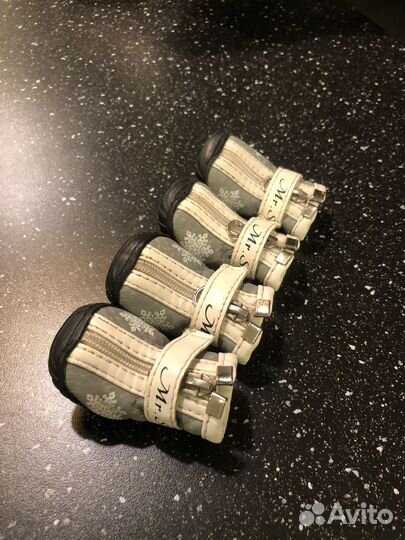 Ботинки для маленьких собак