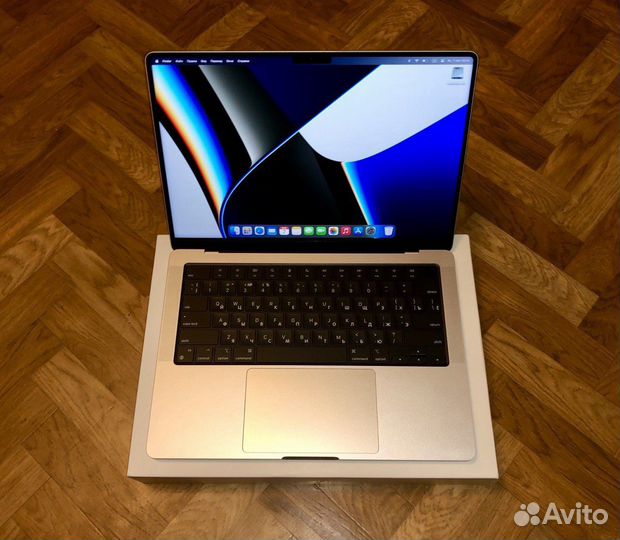 MacBook Pro M2 14