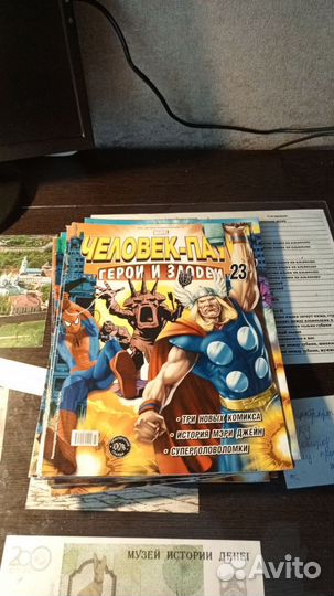 Карточки человек паук герои и злодеи и журналы