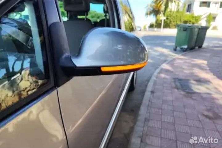 Поворотники в зеркала vw