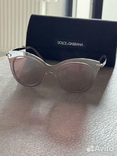 Солнцезащитные очки dolce gabbana розовые