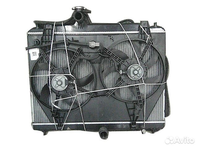Радиатор охлаждения двигателя Nissan Serena