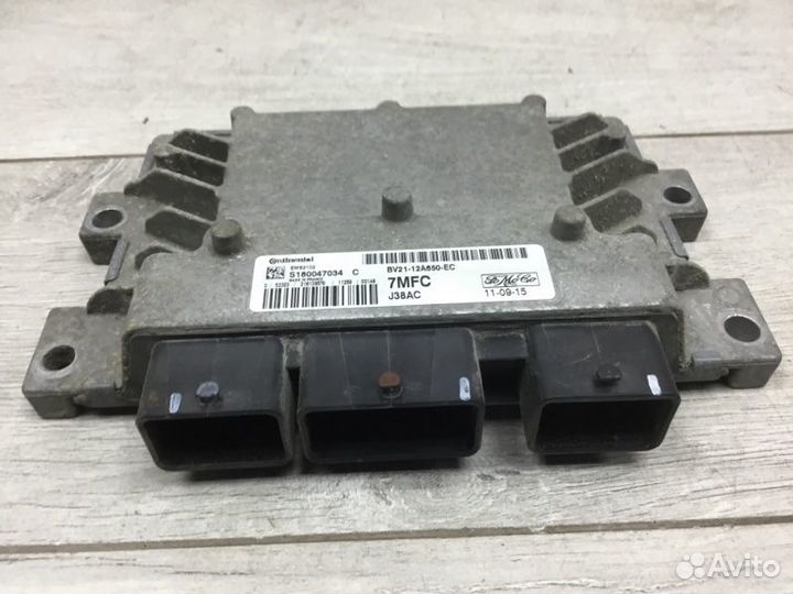 Эбу двс Ford Fiesta хэтчбек stjb 2011