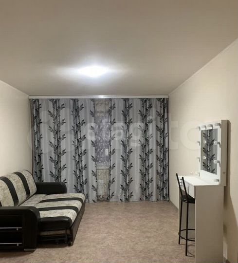 2-к. квартира, 52 м², 9/10 эт.