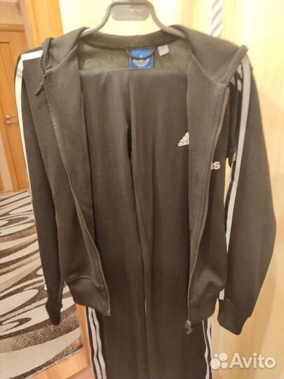 Спортивный костюм женский Adidas (xs)