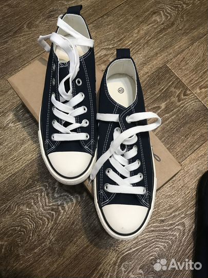 Продам новые кеды