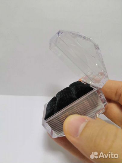 Футляр под кольцо, серьги