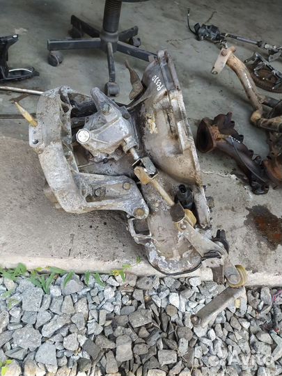 МКПП (механическая коробка переключения передач) C