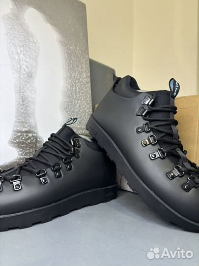 Ботинки native fitzsimmons black на руках