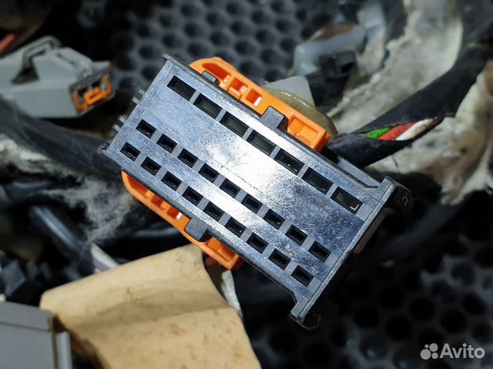 21558972 Проводка крыши кабины Volvo FH