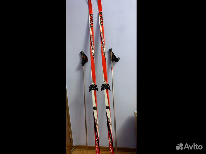 Лыжные ботинки, Лыжи