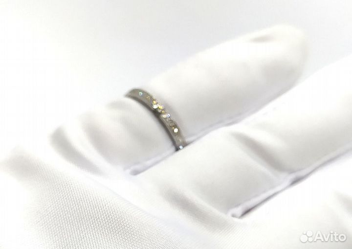 Золотое кольцо с камнем 16р