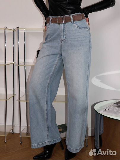 Стильные женские джинсы