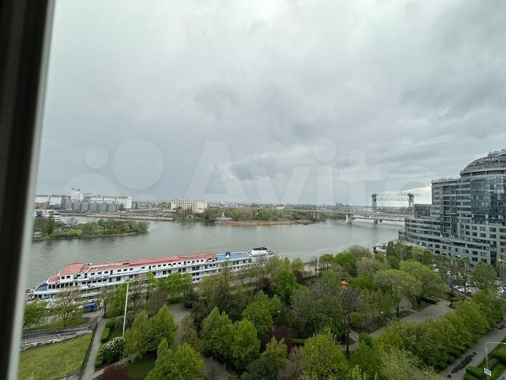 3-к. квартира, 84 м², 10/14 эт.