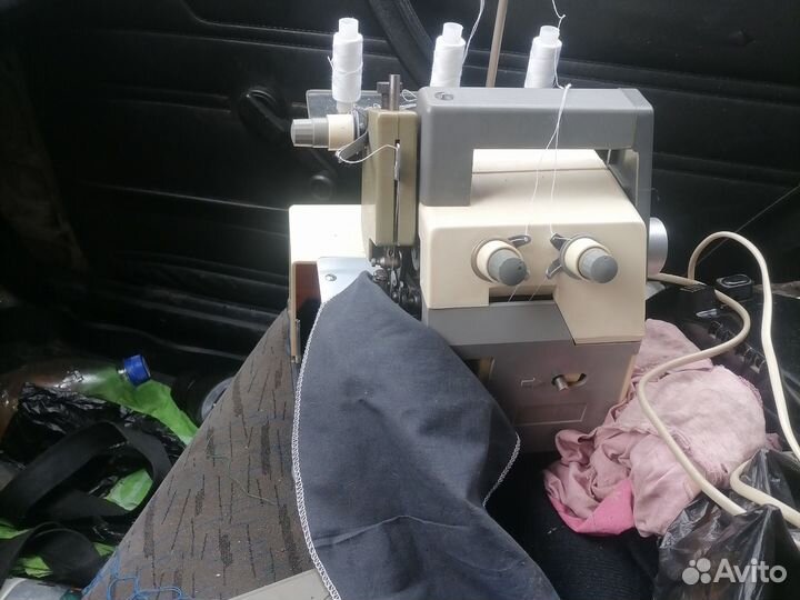 Оверлок кроя обметочный машина крош