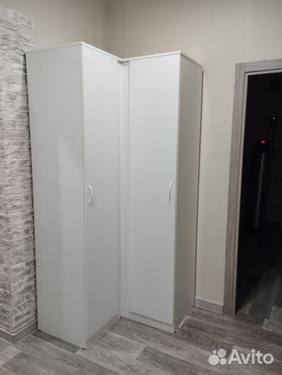 Угловой шкаф