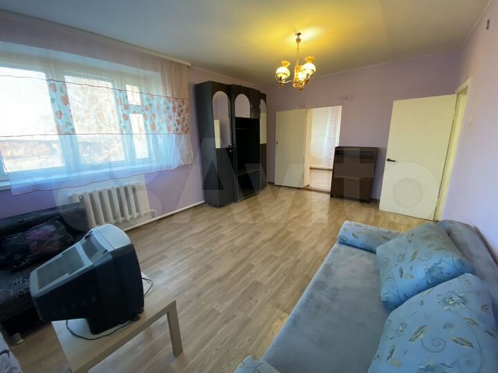 4-к. квартира, 100 м², 2/3 эт.