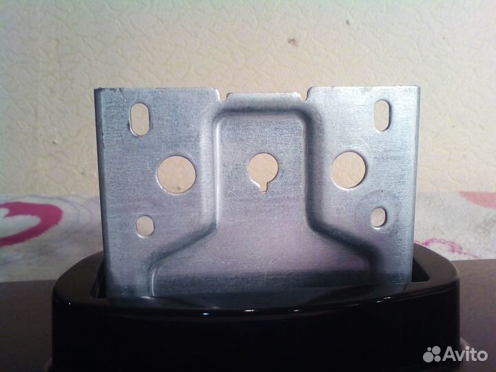 Подставка от Sharp LC-32LE340RU