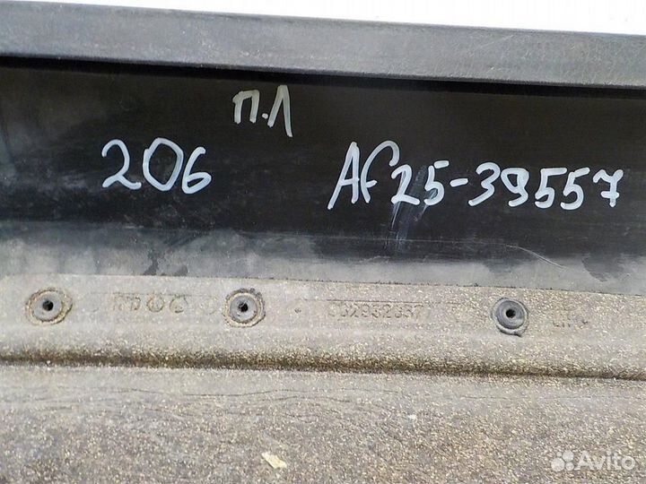 Обшивка двери передней левой Peugeot 206 1998-2012